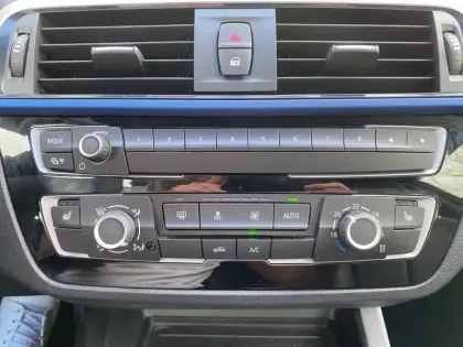 Photo 21 BMW Serie 2 Coupe 220i 184 ch BVA8