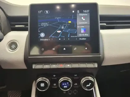 Photo 36 Renault Clio  E-Tech 140 - 21N