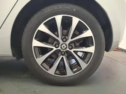 Photo 58 Renault Clio Gén. V (BJA) Ph1 Intens 5