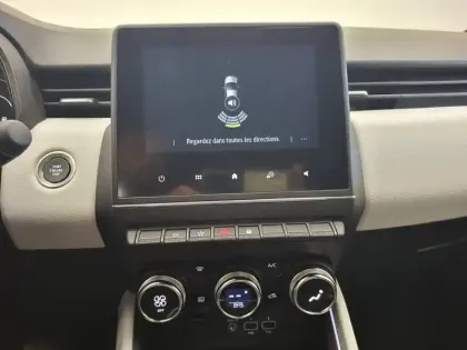 Photo 37 Renault Clio  E-Tech 140 - 21N