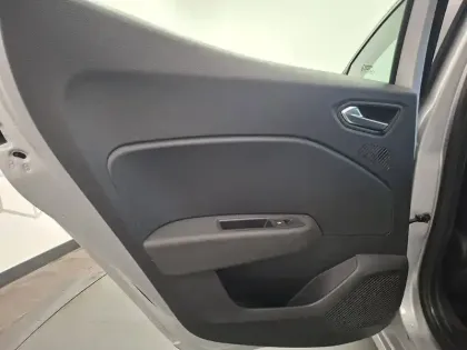 Photo 62 Renault Clio Gén. V (BJA) Ph1 Intens 5