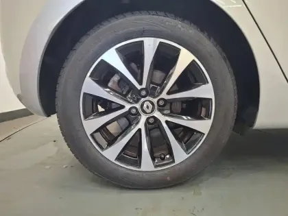 Photo 55 Renault Clio Gén. V (BJA) Ph1 Intens 5