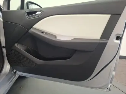 Photo 60 Renault Clio Gén. V (BJA) Ph1 Intens 5