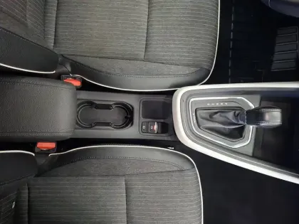 Photo 28 Renault Clio  E-Tech 140 - 21N