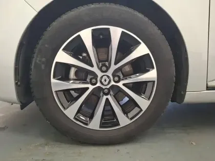 Photo 16 Renault Clio  E-Tech 140 - 21N