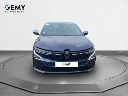 Photo 17 Renault Megane Gén. V (BCB) Ph1 Techno 5