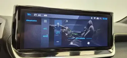 Photo 27 Peugeot 208  Hybrid 136 e-DCS6