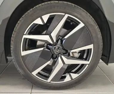 Photo 57 Peugeot 208  Hybrid 136 e-DCS6