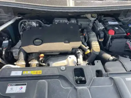 Photo 9 Peugeot 5008  BlueHDi 130ch S&S EAT8