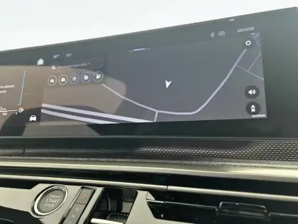 Photo 52 Peugeot 3008  Hybrid 145 e-DCS6