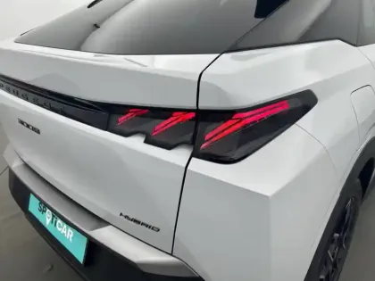 Photo 16 Peugeot 3008  Hybrid 145 e-DCS6