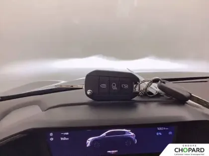 Photo 13 Peugeot 208  Hybrid 100 e-DCS6