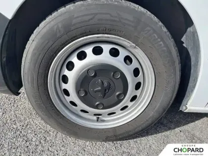 Photo 11 Peugeot Expert  FGN TOLE STANDARD ELECTRIQUE 75KWH 136