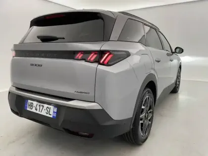 Photo 30 Peugeot 5008  Hybrid 136 e-DCS6