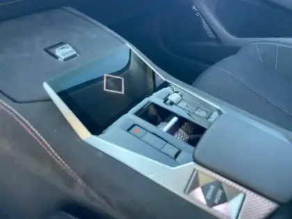 Photo 117 DS DS 4  Hybride E-Tense 225 EAT8