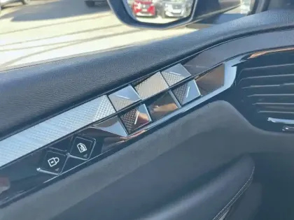 Photo 93 DS DS 4  Hybride E-Tense 225 EAT8