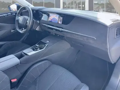 Photo 83 DS DS 4  Hybride E-Tense 225 EAT8