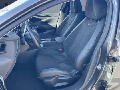 Photo 109 DS DS 4  Hybride E-Tense 225 EAT8