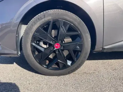 Photo 104 DS DS 4  Hybride E-Tense 225 EAT8