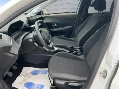 Photo 11 Peugeot 208  PureTech 100 S&S BVM6