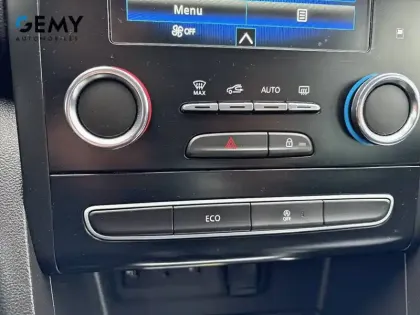 Photo 18 Renault Megane Mégane IV Estate Blue dCi 115