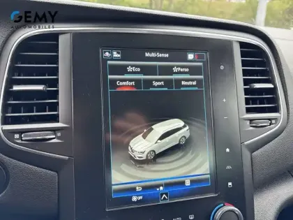 Photo 23 Renault Megane Mégane IV Estate Blue dCi 115