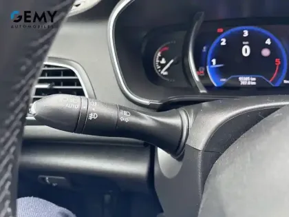 Photo 16 Renault Megane Mégane IV Estate Blue dCi 115