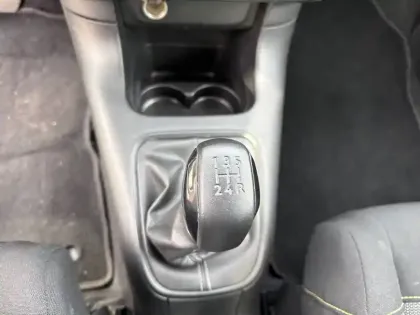 Photo 34 Citroën C3 Gén. III Ph2 Feel 5