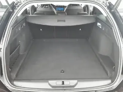 Photo 5 Peugeot 308  SW Hybrid 145 e-DCS6