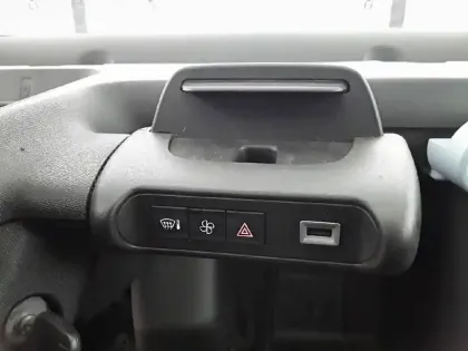 Photo 34 Citroën C-Zéro AMI