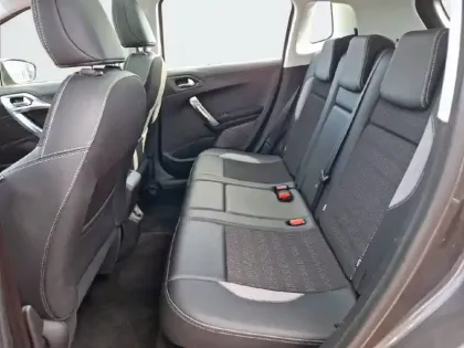 Photo 11 Peugeot 2008 Gén. I Ph2 Allure 5