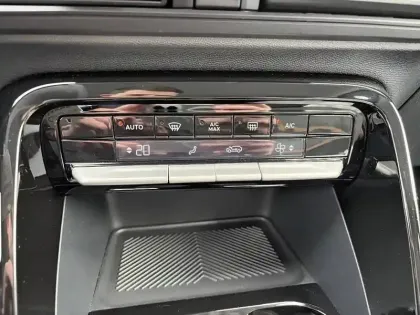 Photo 19 Citroën C3 Aircross  Hybride 136 ch Aut