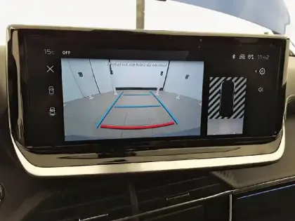 Photo 17 Peugeot 2008  PureTech 130 S&S EAT8