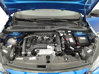 Photo 21 Peugeot 2008  PureTech 130 S&S EAT8