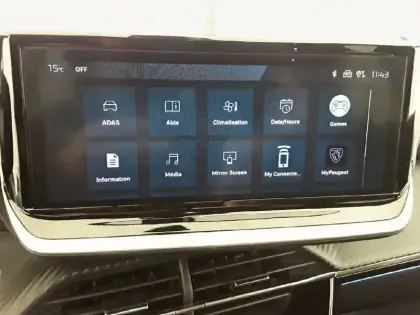 Photo 18 Peugeot 2008  PureTech 130 S&S EAT8