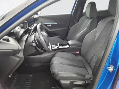 Photo 98 Peugeot 2008  PureTech 130 S&S EAT8