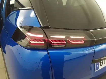 Photo 38 Peugeot 2008 Gén. II Ph2 GT 5