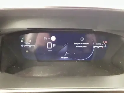 Photo 9 Peugeot 2008  PureTech 130 S&S EAT8