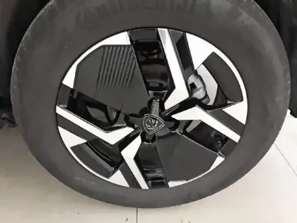 Photo 12 Peugeot 2008  PureTech 130 S&S EAT8