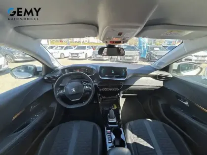 Photo 7 Peugeot 208 Gén. II Ph1 NG Roadtrip 5