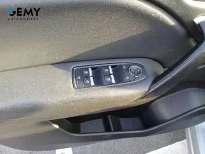 Photo 14 Renault Captur  E-Tech 145