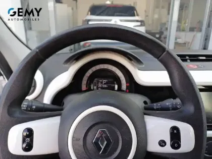 Photo 13 Renault Twingo  III Achat Intégral - 21