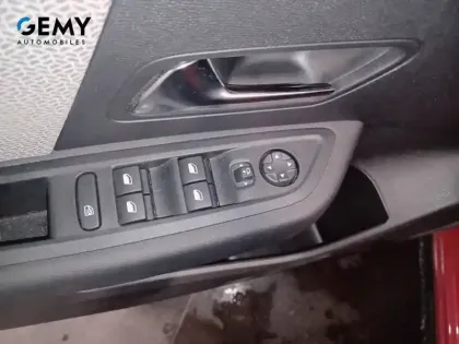 Photo 62 Citroën C4  PureTech 130 S&S EAT8