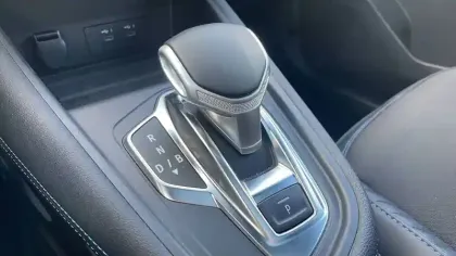 Photo 32 Renault Captur  E-Tech full hybrid 145 ch