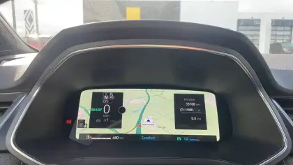 Photo 29 Renault Captur  E-Tech full hybrid 145 ch