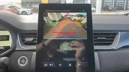 Photo 27 Renault Captur  E-Tech full hybrid 145 ch