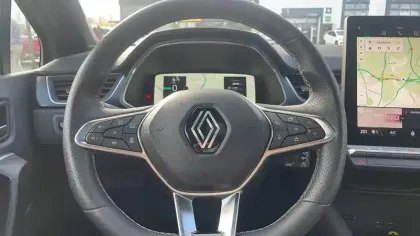 Photo 30 Renault Captur  E-Tech full hybrid 145 ch