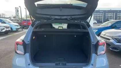 Photo 40 Renault Captur  E-Tech full hybrid 145 ch