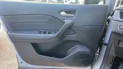 Photo 34 Renault Captur  E-Tech full hybrid 145 ch