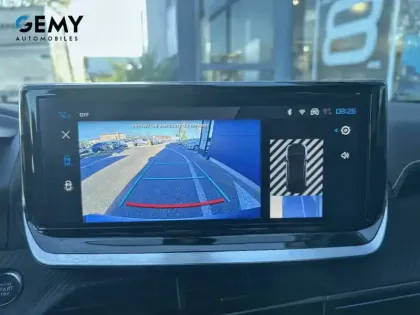 Photo 52 Peugeot 2008  Hybrid 136 e-DCS6